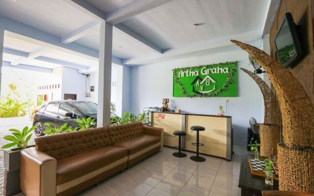 OYO 2453 Artha Graha Vip