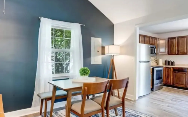 Cozy Oasis of Downtown Clarksville