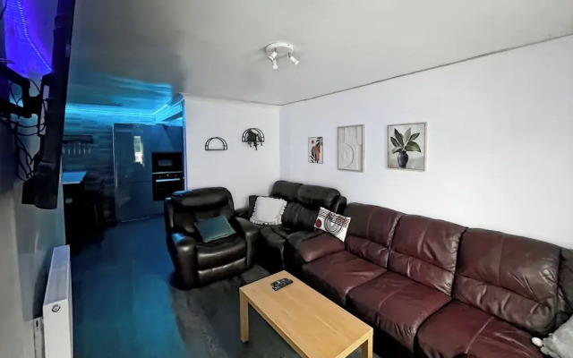 Perfect Couple Retreat To Relax With Hot Tub&sauna