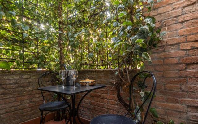 Accademia Apartments R&R