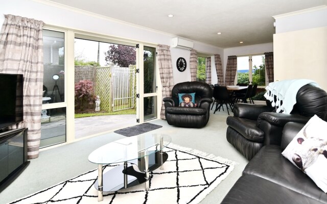 Russley Hideaway CHC Holiday Homes