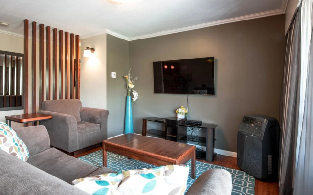 Gibsons Garden Hotel