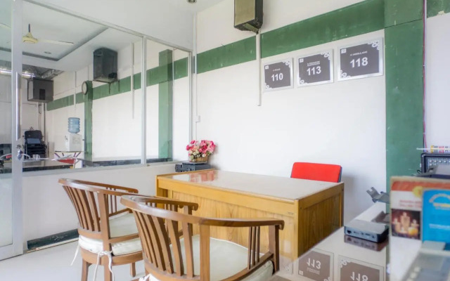 Rose House by OYO Rooms