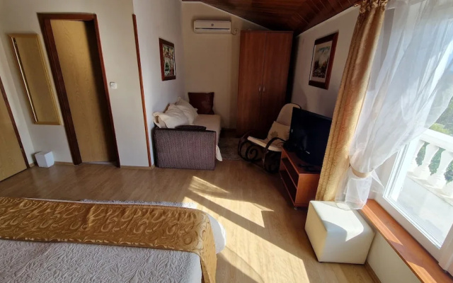 Avalena Residence