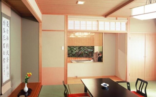 Unzen Iwaki Ryokan