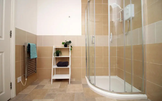 Karah Suites - Church Road I