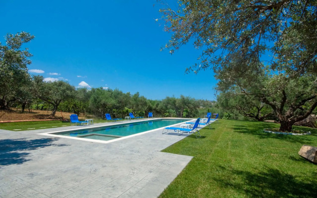 Village Drapanias Apartments