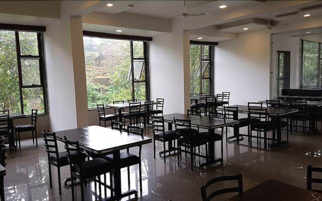 Hotel Lalit Inn