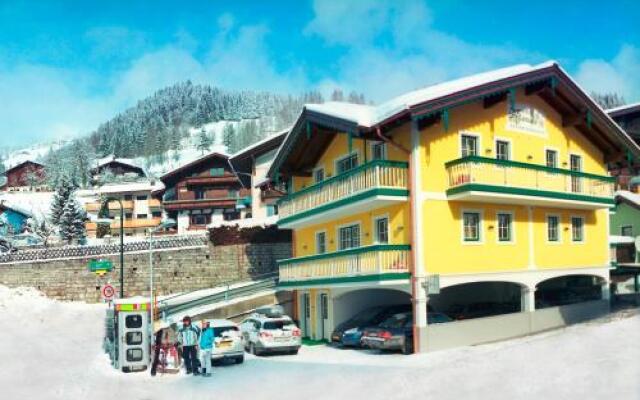 Schlosserhaus Appartements