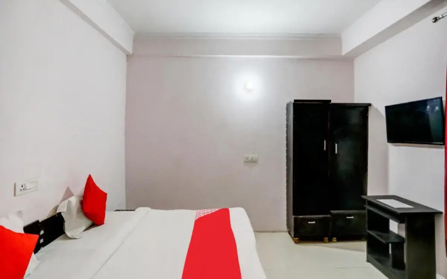 Oyo 84164 Nayra Residency(Grg2381)
