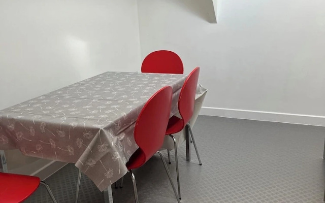 Armyn House Apartments