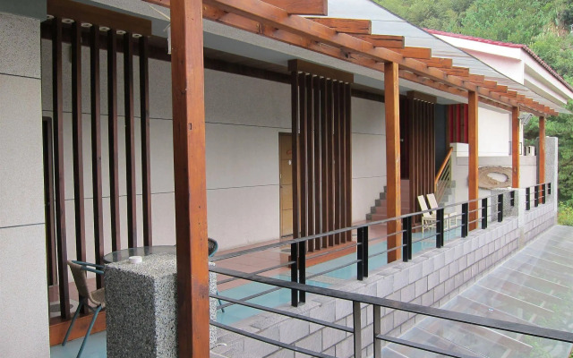 Zen and Pine Resort