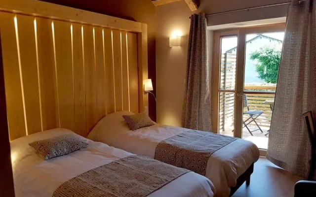 Logis Hotel De La Poste - Tence