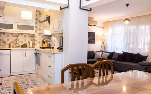 Chic And Convenient Flat In Izmir