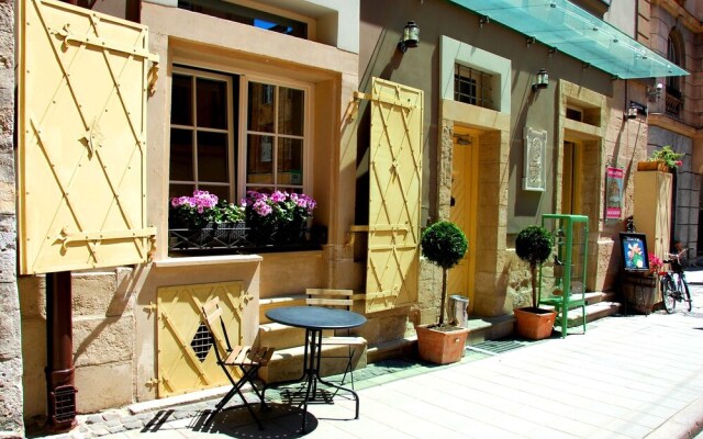 Vintage Boutique Hotel