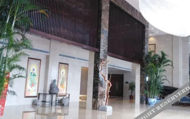 Wuyihai International Hotel (Huanghe Jiaotong College High-speed Railway Station)