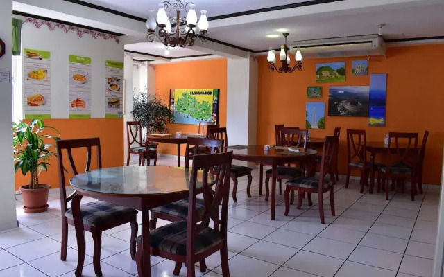 Hotel Villa Serena San Benito