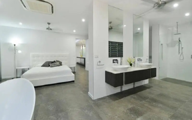 #2 Andrews – Port Douglas