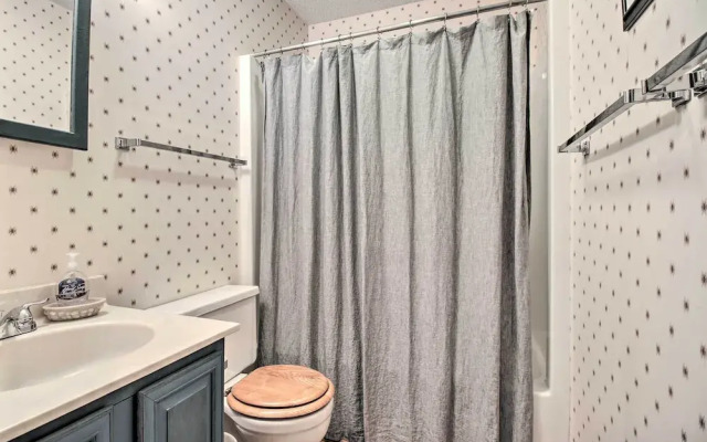 Cozy Wintergreen Cabin Near Mountain Inn & Slopes!