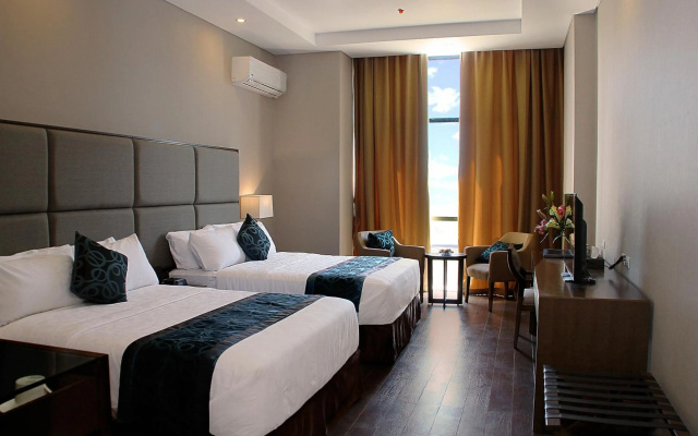 Golden Phoenix Hotel - Manila - Image 4