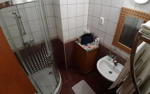 Gambrinusz Wellness Apartment De Lux