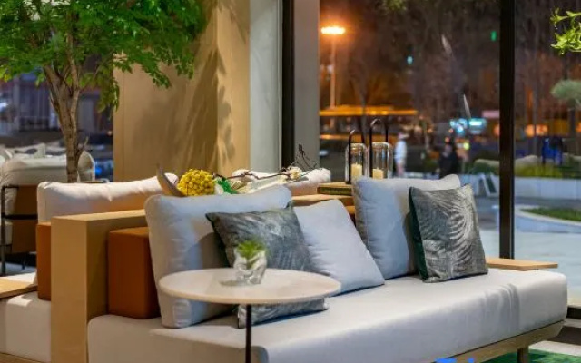 Jianguo Fillmore Hotel (Yunchengbei Railway Station Wuyue Plaza)