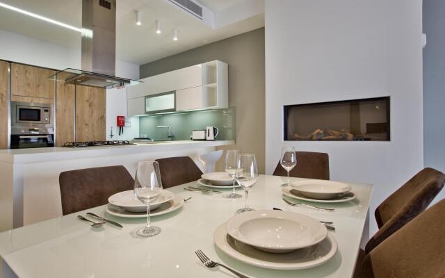 Bright & Spacious 3 Bedroom Apartment in Mellieha