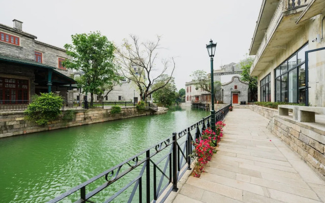 Chikan Gu Zheng Mei Tang Hotel