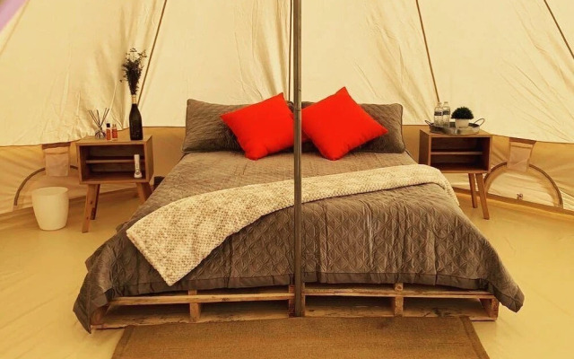 Ally Glamping