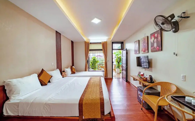 Nana House Homestay