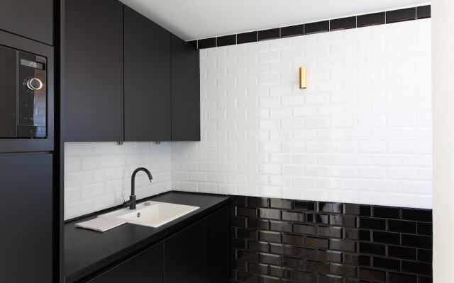 Rooftop Sea View YourHostHelper