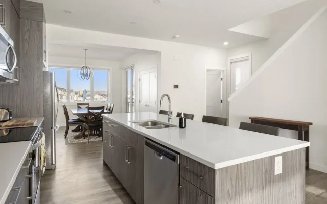 Modern Beautiful Calgary Home