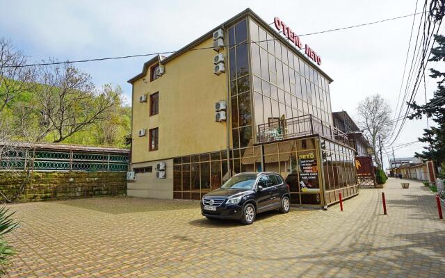 hotelImage