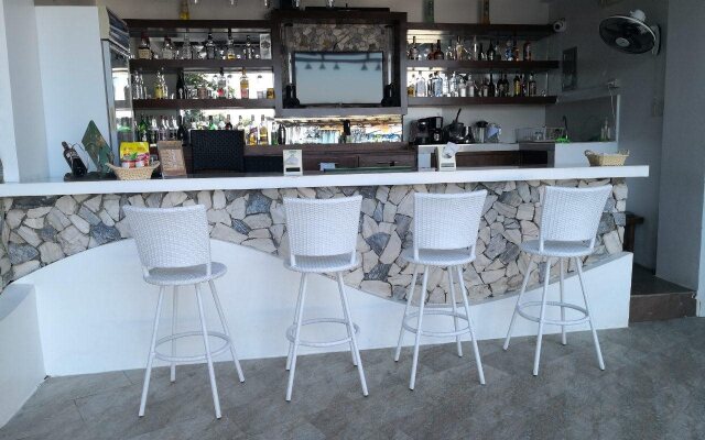 Manarra Seaview Resort