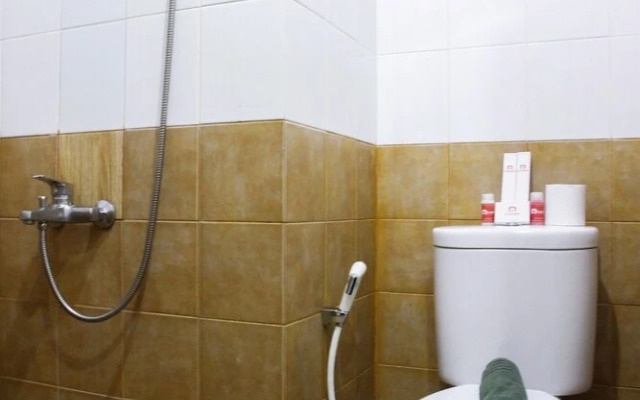 Well Designed 2BR Green Pramuka Apartment
