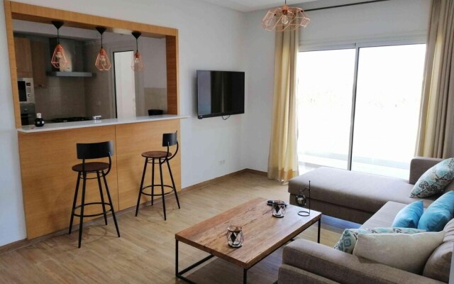 Bright Stylish 1bd Flat in Jardins De Carthage