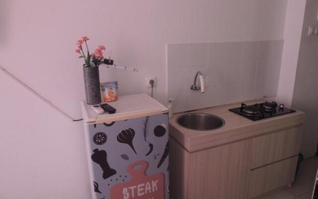 V Apartment