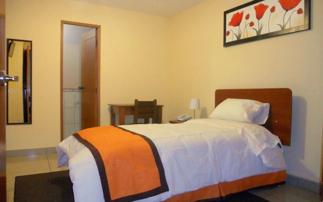 Yuraq Hotel