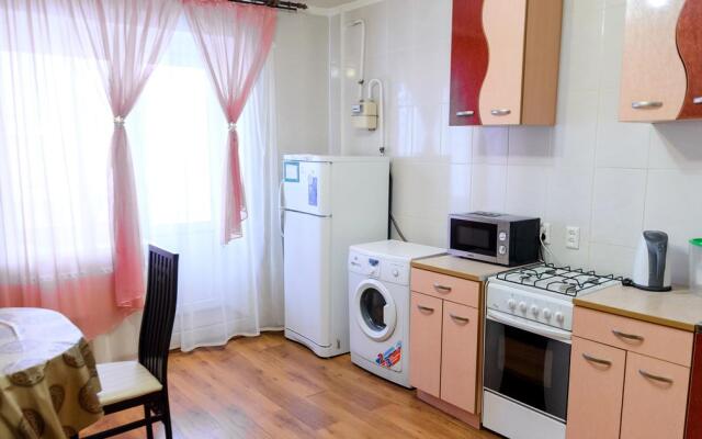 Атлант на Арсенальной