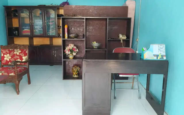 RedDoorz Syariah near Stasiun Pekalongan 3