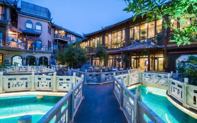 Lisiman Inn (Lijiang Art Club)