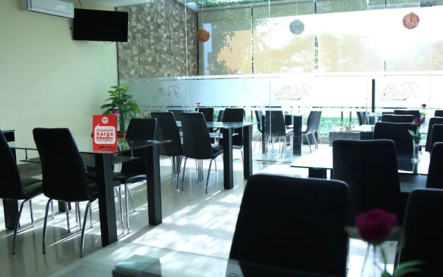 NIDA Rooms Racing Center Makassar