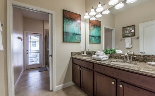 5-Bedroom Villa in Four Corners 1458RF