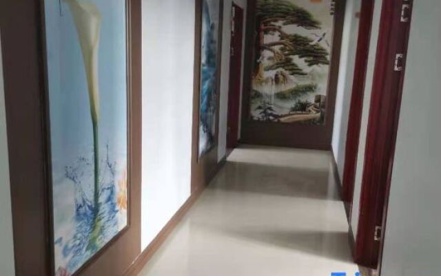 Pianguan Laoniuwan Business Hotel