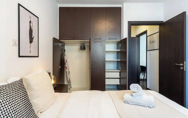 Harbor Apartments in Larnaca
