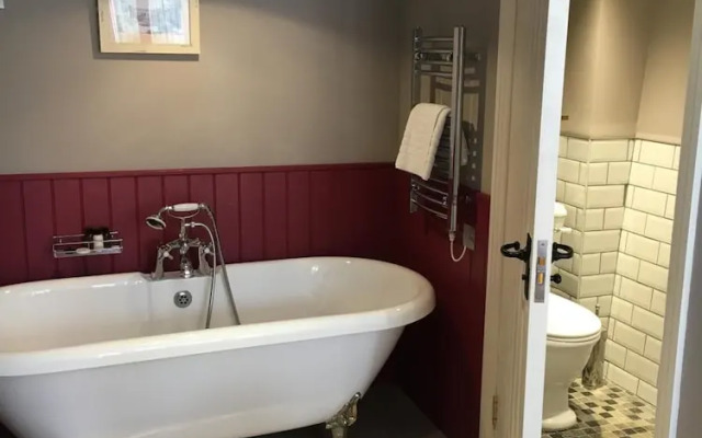 The Golden Pheasant Hotel