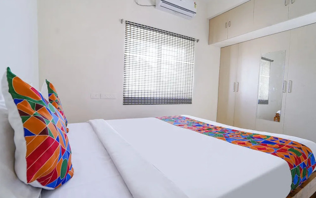 Fabhotel Snow Drop
