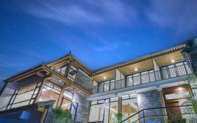 Sanwanli Senlv Designer Homestay (Tengchong Heshun Ancient Town)