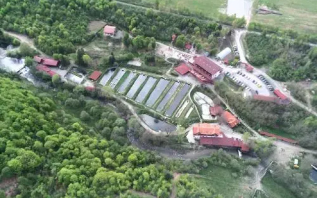 Complex Pastravaria Albota