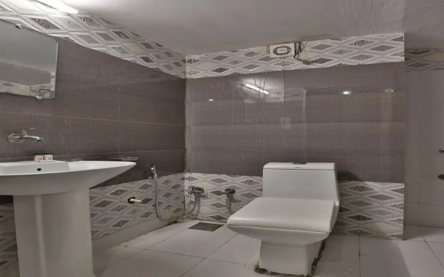 OYO 27796 Hotel Jubilee